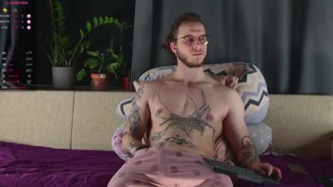 Snapshot of sage6688 chatting on September 2025 02:50:01 PM Adam online show from September 2025 02:50:01 PM