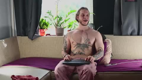 Snapshot of sage6688 chatting on September 2025 01:38:01 PM Adam online show from September 2025 01:38:01 PM