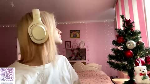 Snapshot of sagerosenblatt chatting on December 2025 09:46:02 AM Melisa online show from December 2025 09:46:02 AM