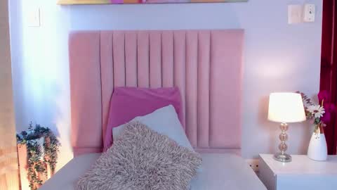 Snapshot of sagirabelle chatting on October 2025 06:12:01 PM Sagira Belle online show from October 2025 06:12:01 PM