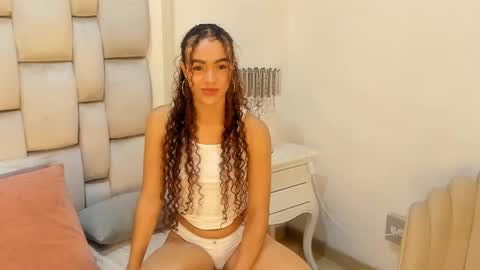 Cattleya online show from December 2024 03:40:02 AM