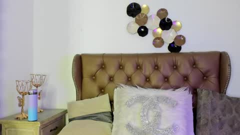 Cattleya online show from January 2025 11:32:02 AM