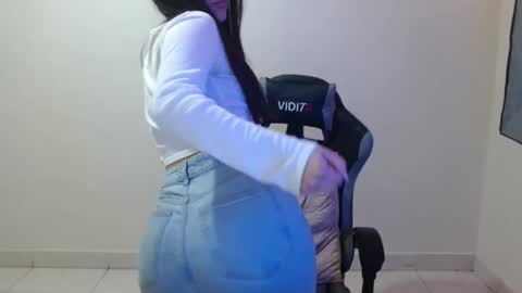 Snapshot of sahaliefox_ chatting on October 2025 06:41:02 PM Sahaliefox online show from October 2025 06:41:02 PM