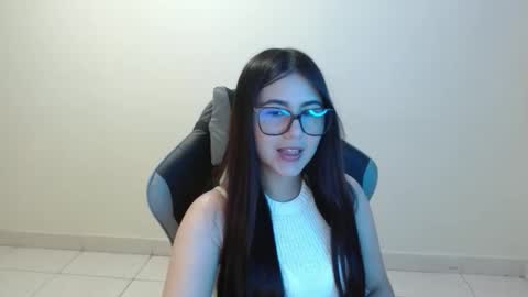 Snapshot of sahaliefox_ chatting on October 2025 09:27:01 PM Sahaliefox online show from October 2025 09:27:01 PM