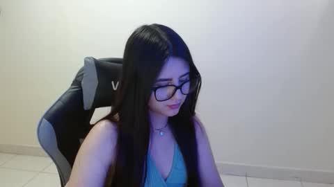 Snapshot of sahaliefox_ chatting on November 2025 09:14:02 PM Sahaliefox online show from November 2025 09:14:02 PM