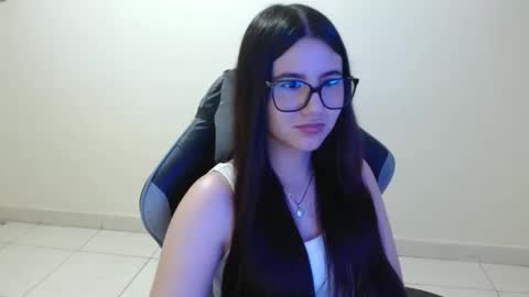 Snapshot of sahaliefox_ chatting on November 2025 09:37:01 PM Sahaliefox online show from November 2025 09:37:01 PM