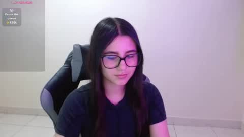 Snapshot of sahaliefox_ chatting on November 2025 10:09:02 PM Sahaliefox online show from November 2025 10:09:02 PM