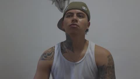 Snapshot of sahara_n_thiago chatting on November 2025 11:10:01 AM Sahara y Thiago online show from November 2025 11:10:01 AM