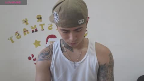 Snapshot of sahara_n_thiago chatting on November 2025 11:25:01 AM Sahara y Thiago online show from November 2025 11:25:01 AM