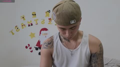 Snapshot of sahara_n_thiago chatting on December 2025 11:30:02 AM Sahara y Thiago online show from December 2025 11:30:02 AM