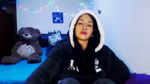 Karina online show from November 2025 02:00:02 AM