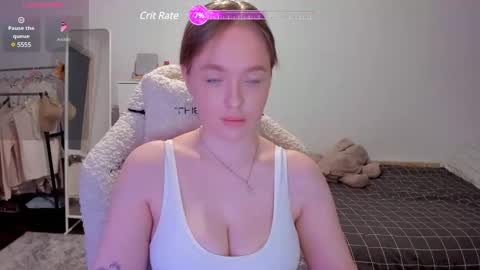 You can call me Lo if someone writes to me in the pm without paying an instant BAN online show from December 2024 05:40:02 PM