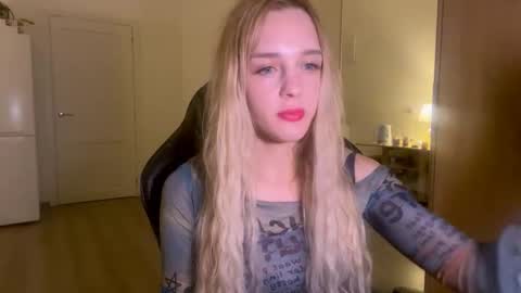 Sofia online show from October 2025 12:27:01 AM