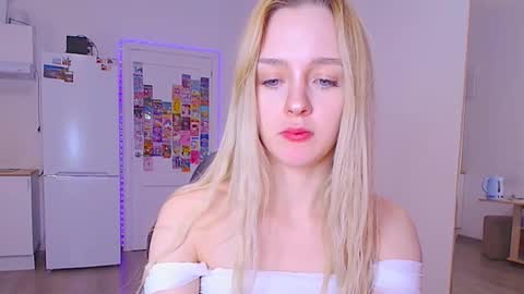 Sofia online show from February 2026 10:30:01 PM