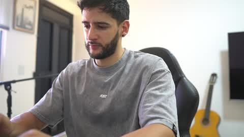 saimon  online show from April 2026 04:34:01 PM