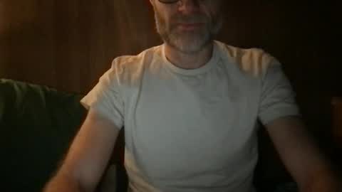 saint009 online show from April 2026 08:48:01 PM