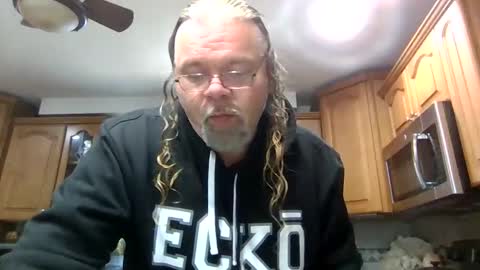 Snapshot of saintbeenadick chatting on April 2026 02:06:01 PM saintbeenadick online show from April 2026 02:06:01 PM