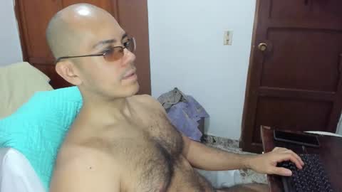 saintedy01 online show from December 2025 01:07:01 PM