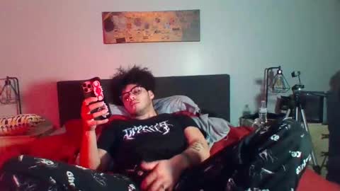 Snapshot of saintscurse chatting on March 2025 05:44:02 AM Saintscurse online show from March 2025 05:44:02 AM