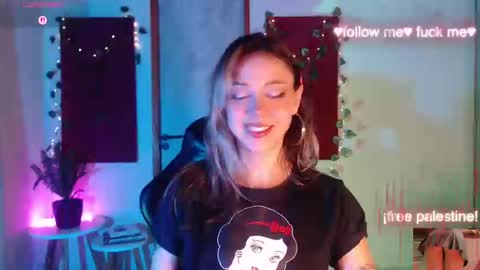 Snapshot of sakuraa_beauty chatting on October 2025 05:18:01 AM Sakura online show from October 2025 05:18:01 AM