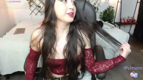 Luna  online show from June 2026 11:05:01 PM