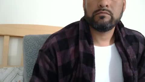 sal cumplaciente online show from April 2026 06:01:01 PM