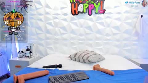 Snapshot of salem_rose01 chatting on October 2025 02:00:01 AM salem_rose01 online show from October 2025 02:00:01 AM