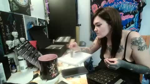 salemsslut online show from February 2025 05:55:02 PM