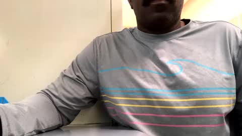 Snapshot of salgozzi chatting on September 2025 11:32:02 AM Cum Hanks online show from September 2025 11:32:02 AM