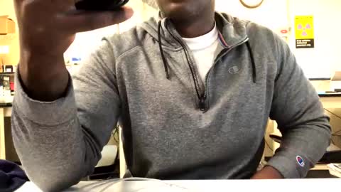 Snapshot of salgozzi chatting on October 2025 11:44:01 AM Cum Hanks online show from October 2025 11:44:01 AM