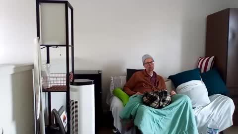 Snapshot of salis1981 chatting on March 2025 06:50:01 PM salis1981 online show from March 2025 06:50:01 PM