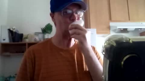 Snapshot of salis1981 chatting on October 2025 09:00:02 PM salis1981 online show from October 2025 09:00:02 PM