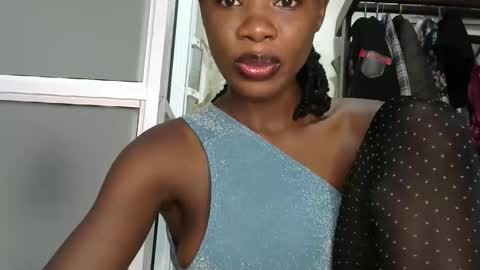 sally_beauty2023 online show from April 2026 08:17:02 AM