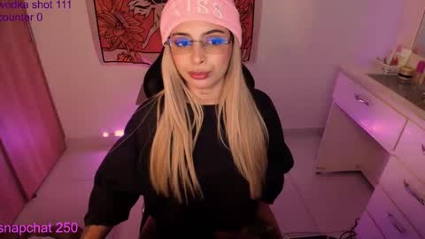 sallymaddoxx online show from May 2026 11:45:02 PM