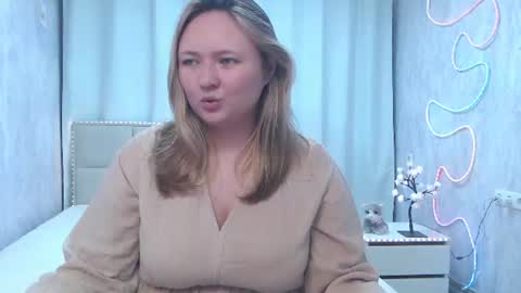 Snapshot of sallyverda chatting on July 2026 06:03:01 PM Sally online show from July 2026 06:03:01 PM