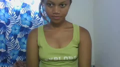 Snapshot of sallywett chatting on February 2025 09:34:02 AM SallyWett online show from February 2025 09:34:02 AM