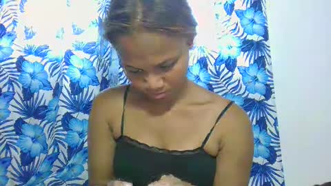 Snapshot of sallywett chatting on February 2025 12:23:02 PM SallyWett online show from February 2025 12:23:02 PM