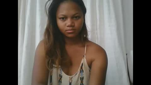 Snapshot of sallywett chatting on December 2025 02:49:01 AM SallyWett online show from December 2025 02:49:01 AM