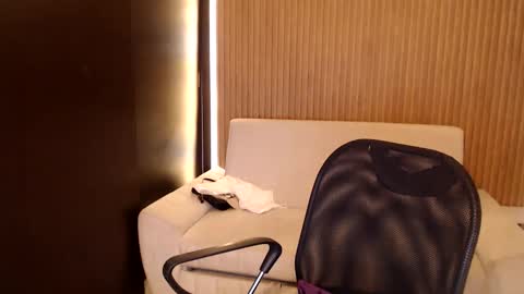 Snapshot of salome_010 chatting on February 2026 12:18:02 AM Salome online show from February 2026 12:18:02 AM