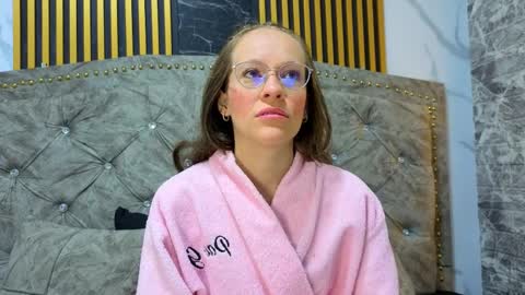 salome_cruxx online show from April 2026 12:14:02 PM