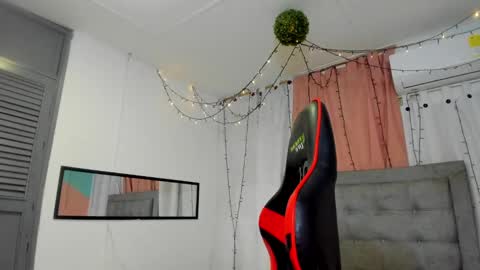 salome online show from February 2025 08:00:01 PM