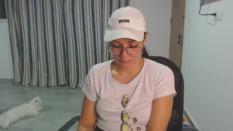 Snapshot of salomesaints chatting on January 2025 02:00:02 AM salome online show from January 2025 02:00:02 AM