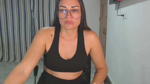 Snapshot of salomesaints chatting on September 2025 12:11:01 AM salome online show from September 2025 12:11:01 AM