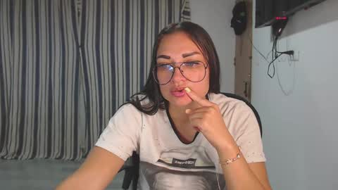 Snapshot of salomesaints chatting on September 2025 11:30:01 PM salome online show from September 2025 11:30:01 PM