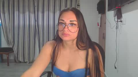 Snapshot of salomesaints chatting on November 2025 10:41:02 PM salome online show from November 2025 10:41:02 PM