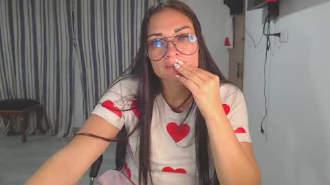 Snapshot of salomesaints chatting on December 2025 01:03:02 AM salome online show from December 2025 01:03:02 AM