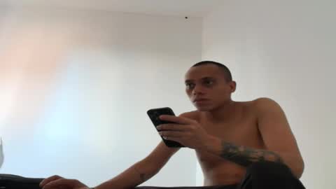 Snapshot of salomon_boy_ chatting on December 2025 09:10:02 PM salomon_boy_ online show from December 2025 09:10:02 PM