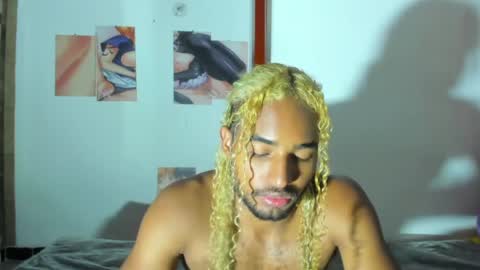 Snapshot of salvatore_amator chatting on May 2026 04:53:01 AM salvatore_amator online show from May 2026 04:53:01 AM