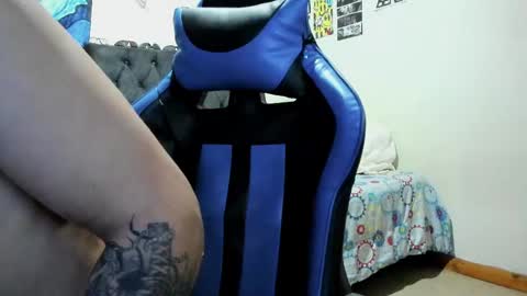 Snapshot of salvatore_dereck chatting on February 2025 12:57:02 AM   online show from February 2025 12:57:02 AM