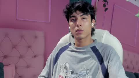 Snapshot of salvatore_monterey chatting on December 2024 09:39:01 PM salvatore online show from December 2024 09:39:01 PM